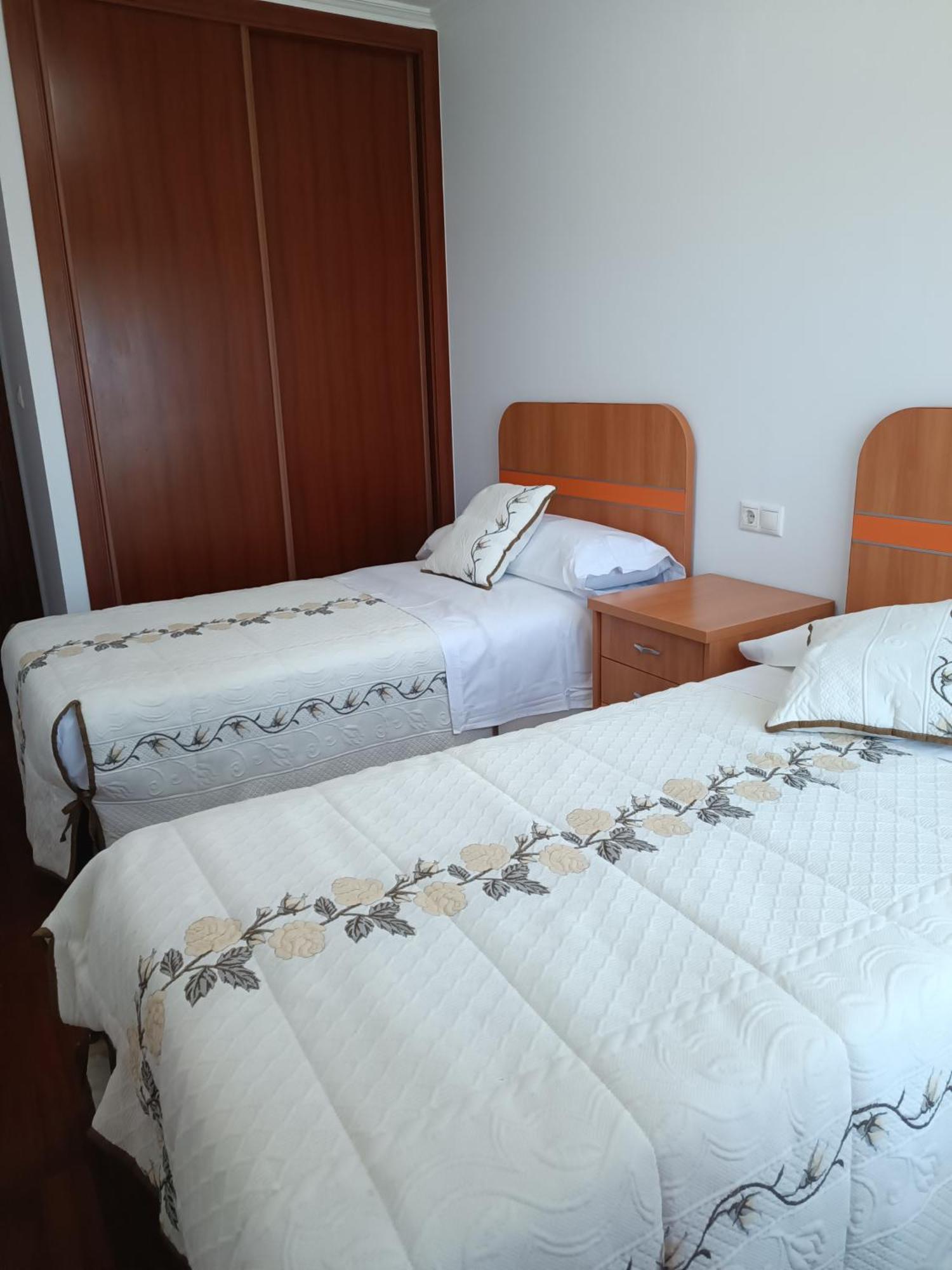 Atico Con 3 Habitaciones En Poio Exterior foto